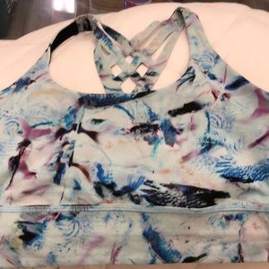 Lululemon workout top